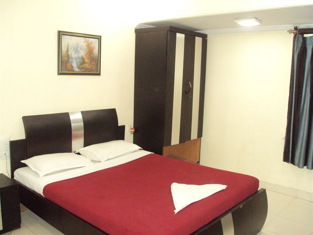 Hotel Sea Sands Мумбаи Экстерьер фото